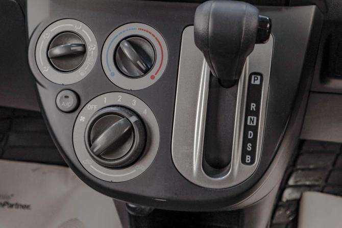 Daihatsu Mira VII с пробегом 2017 года, цена 529 000 рублей, 127906 км, хэтчбек, Автокод Объявления