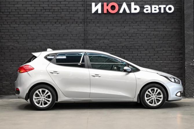 Kia Ceed II с пробегом 2015 года, цена 1 250 000 рублей, 159168 км, хэтчбек, Автокод Объявления