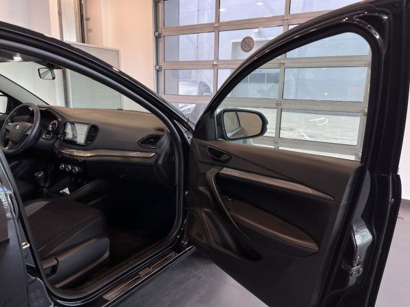 Lada (ВАЗ) Vesta I Рестайлинг (NG) с пробегом 2024 года, цена 1 090 000 рублей, 95014 км, седан, Автокод Объявления