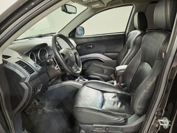 Mitsubishi Outlander II Рестайлинг с пробегом 2012 года, цена 877 000 рублей, 336026 км, внедорожник, Автокод Объявления