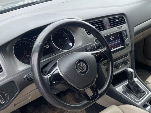 Volkswagen Golf VII с пробегом 2013 года, цена 1 099 000 рублей, 201000 км, хэтчбек, Автокод Объявления
