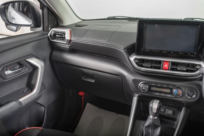 Toyota Raize I с пробегом 2019 года, цена 1 799 000 рублей, 28150 км, внедорожник, Автокод Объявления
