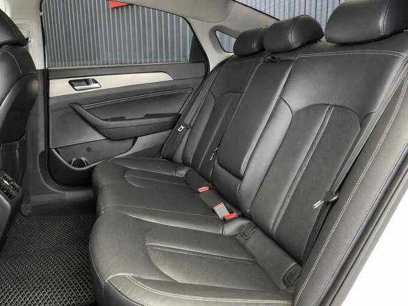 Hyundai Sonata VII (LF) Рестайлинг с пробегом 2018 года, цена 1 757 000 рублей, 144479 км, седан, Автокод Объявления