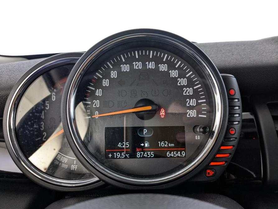 Mini Hatch III (F55/F56) Москва  - изображение 16