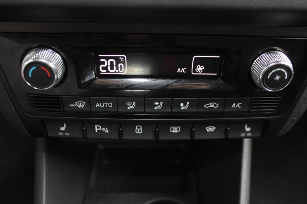 Skoda Rapid I Рестайлинг Белгород  - изображение 27