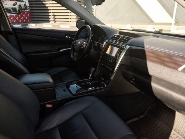Toyota Camry VII (XV50) Рестайлинг с пробегом 2015 года, цена 1 800 000 рублей, 195442 км, седан, Автокод Объявления