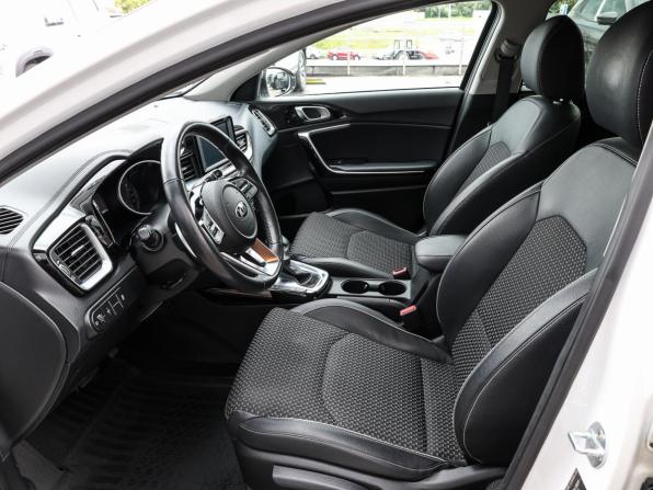 Kia Ceed III с пробегом 2018 года, цена 1 698 000 рублей, 56330 км, хэтчбек, Автокод Объявления