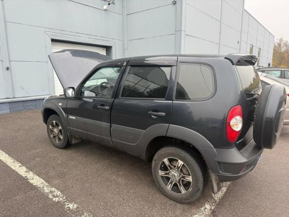 Chevrolet Niva I Рестайлинг с пробегом 2015 года, цена 476 471 рубль, 130000 км, внедорожник, Автокод Объявления