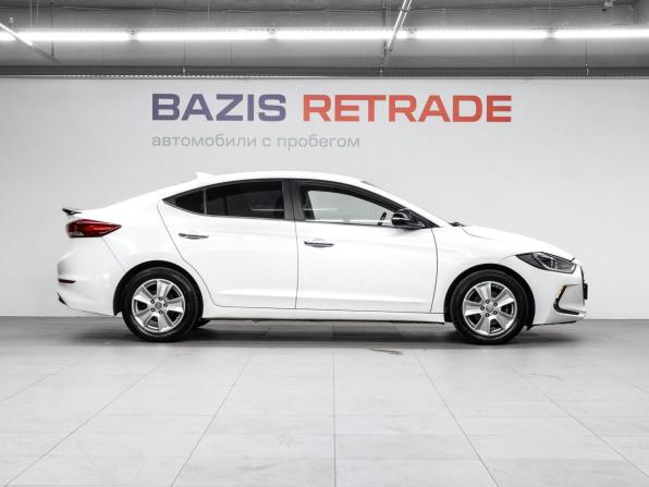 Hyundai Avante VI с пробегом 2016 года, цена 1 250 000 рублей, 179760 км, седан, Автокод Объявления