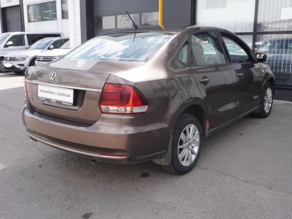 Volkswagen Polo V Рестайлинг с пробегом 2016 года, цена 933 000 рублей, 128284 км, седан, Автокод Объявления