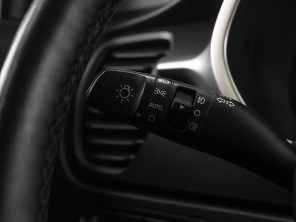 Kia Rio IV Рестайлинг с пробегом 2021 года, цена 1 775 000 рублей, 71726 км, хэтчбек, Автокод Объявления