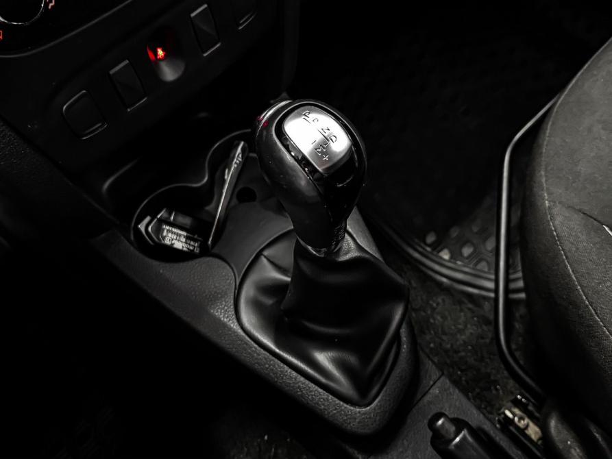Renault Logan II Рестайлинг Минеральные Воды  - изображение 9