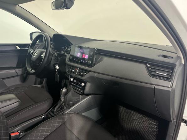 Skoda Rapid II с пробегом 2021 года, цена 1 795 000 рублей, 58380 км, лифтбек, Автокод Объявления