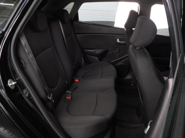 Kia Rio III Рестайлинг с пробегом 2015 года, цена 1 060 000 рублей, 152841 км, хэтчбек, Автокод Объявления