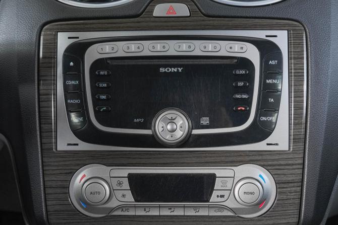 Ford Focus II Рестайлинг с пробегом 2008 года, цена 589 000 рублей, 205000 км, седан, Автокод Объявления