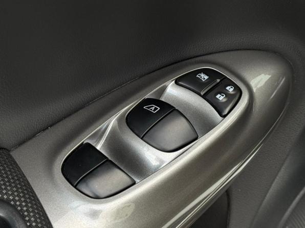 Nissan Juke I с пробегом 2014 года, цена 1 210 000 рублей, 99525 км, внедорожник, Автокод Объявления