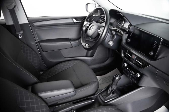 Skoda Rapid II с пробегом 2022 года, цена 2 009 000 рублей, 67626 км, лифтбек, Автокод Объявления