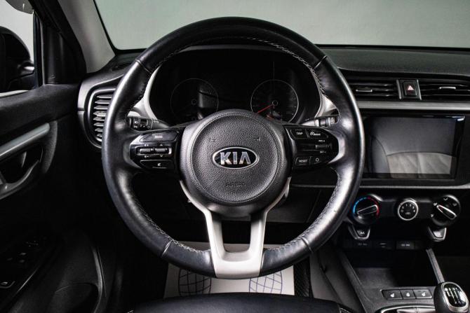 Kia Rio IV Рестайлинг с пробегом 2020 года, цена 1 529 000 рублей, 121000 км, седан, Автокод Объявления