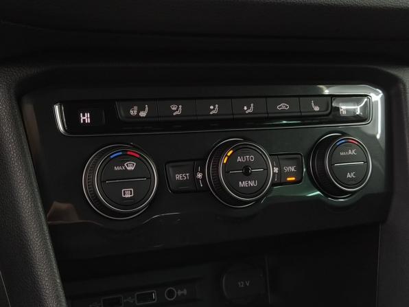 Volkswagen Tiguan II с пробегом 2019 года, цена 2 512 000 рублей, 98494 км, внедорожник, Автокод Объявления