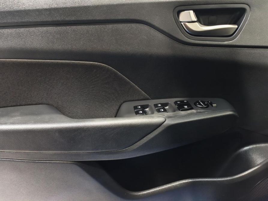 Hyundai Solaris II Курск  - изображение 15