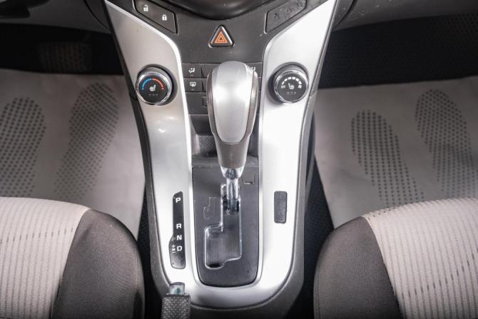 Chevrolet Cruze I Рестайлинг с пробегом 2012 года, цена 779 000 рублей, 315000 км, хэтчбек, Автокод Объявления