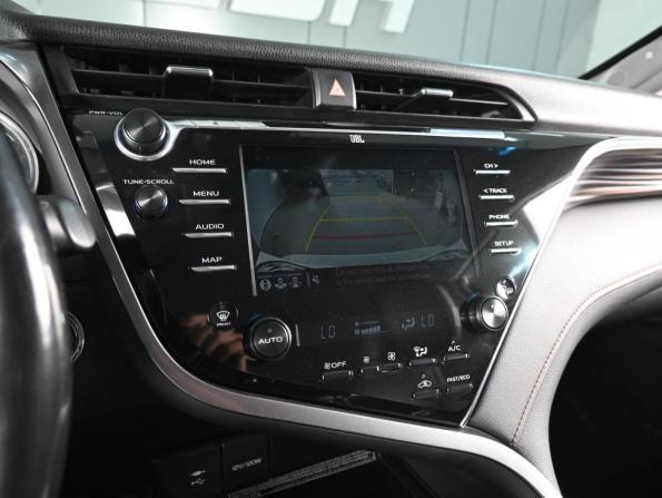 Toyota Camry VIII (XV70) с пробегом 2018 года, цена 3 239 000 рублей, 97568 км, седан, Автокод Объявления