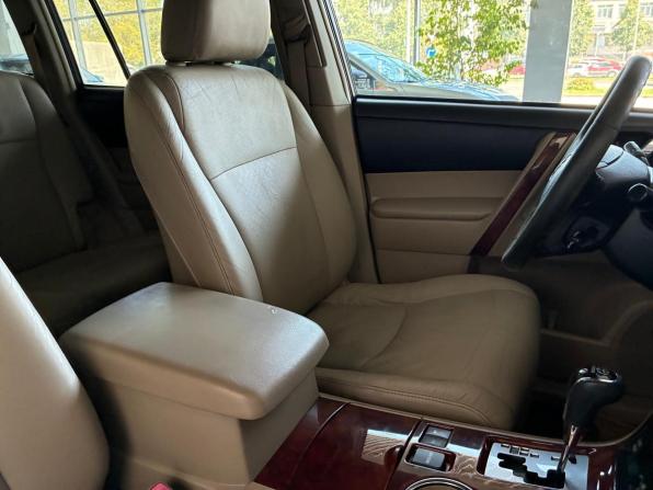 Toyota Highlander II (XU40) Рестайлинг с пробегом 2011 года, цена 1 725 000 рублей, 210000 км, внедорожник, Автокод Объявления