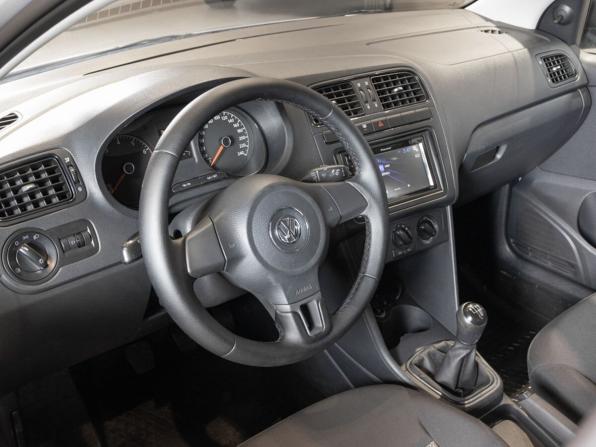 Volkswagen Polo V с пробегом 2014 года, цена 848 000 рублей, 143420 км, седан, Автокод Объявления