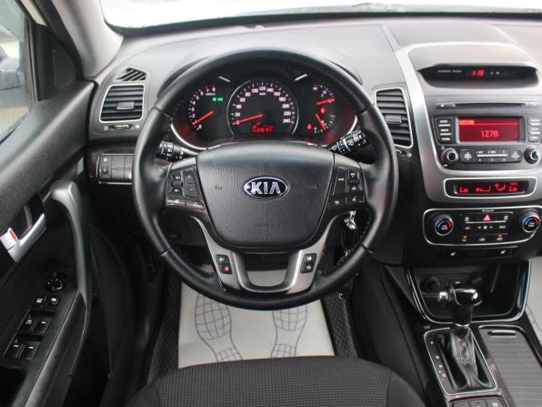 Kia Sorento II Рестайлинг с пробегом 2017 года, цена 1 740 000 рублей, 239195 км, внедорожник, Автокод Объявления