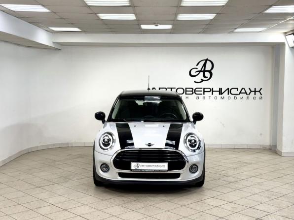 Mini Hatch III (F55/F56) Рестайлинг с пробегом 2020 года, цена 2 280 000 рублей, 26000 км, хэтчбек, Автокод Объявления