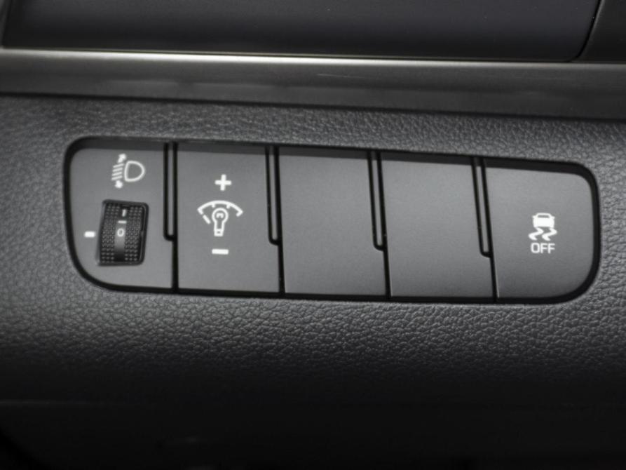 Hyundai Elantra VI (AD) Рестайлинг Орехово-Зуево  - изображение 11