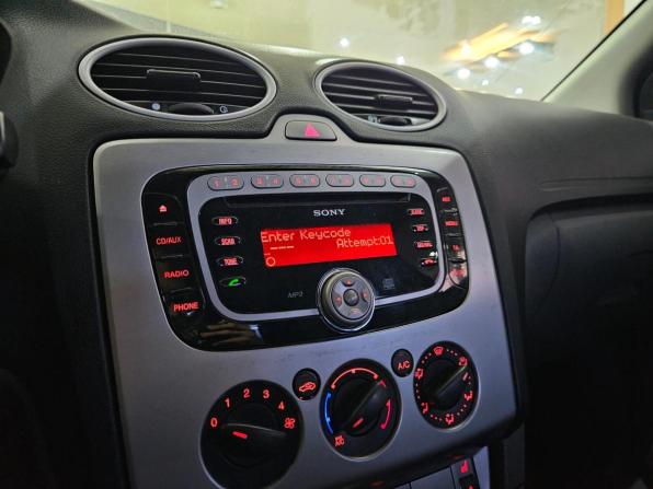 Ford Focus II Рестайлинг с пробегом 2011 года, цена 635 000 рублей, 250000 км, хэтчбек, Автокод Объявления
