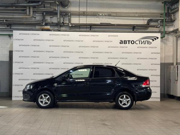 Volkswagen Polo V с пробегом 2013 года, цена 559 000 рублей, 212000 км, седан, Автокод Объявления