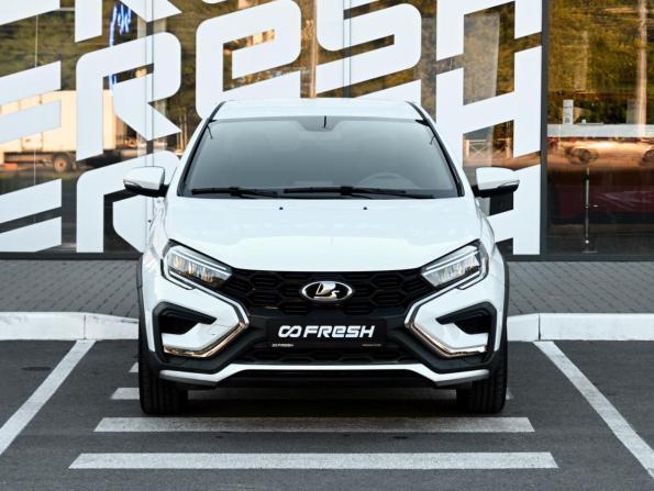 Lada (ВАЗ) Vesta I Рестайлинг (NG) с пробегом 2023 года, цена 1 370 000 рублей, 58476 км, седан, Автокод Объявления