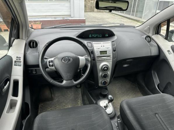 Toyota Yaris II с пробегом 2008 года, цена 499 000 рублей, 173502 км, хэтчбек, Автокод Объявления