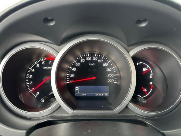 Suzuki Grand Vitara II Рестайлинг с пробегом 2008 года, цена 870 000 рублей, 252650 км, внедорожник, Автокод Объявления