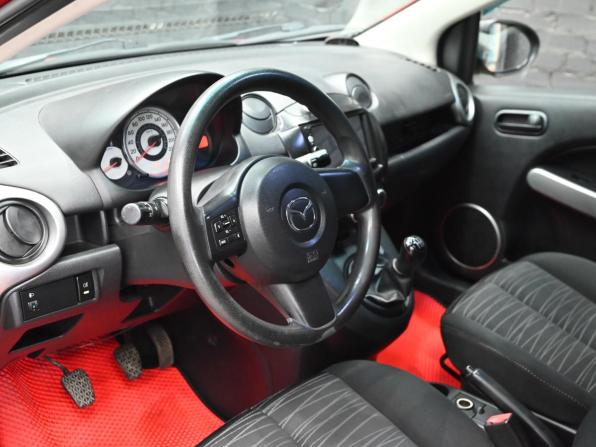 Mazda 2 II (DE) с пробегом 2008 года, цена 590 000 рублей, 211586 км, хэтчбек, Автокод Объявления