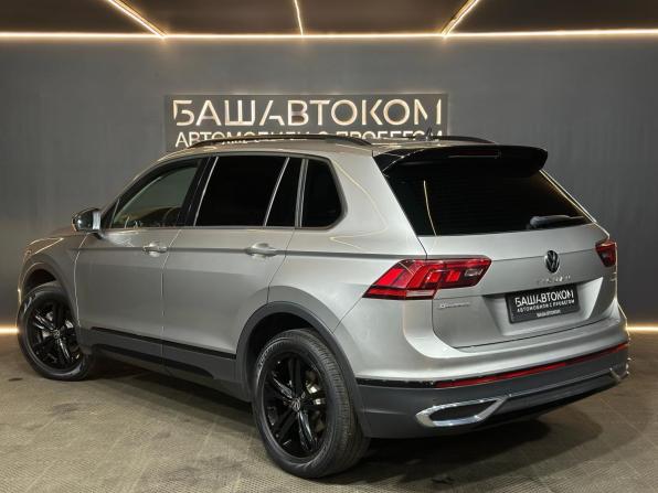 Volkswagen Tiguan II Рестайлинг с пробегом 2022 года, цена 2 680 000 рублей, 140905 км, внедорожник, Автокод Объявления