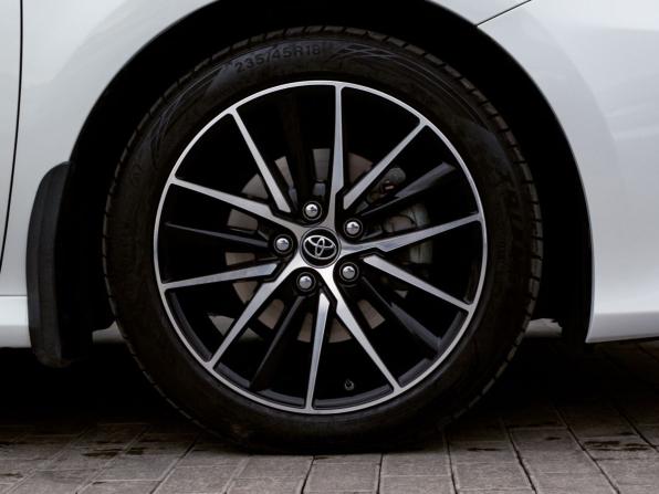 Toyota Camry VIII (XV70) Рестайлинг с пробегом 2021 года, цена 2 995 000 рублей, 142127 км, седан, Автокод Объявления
