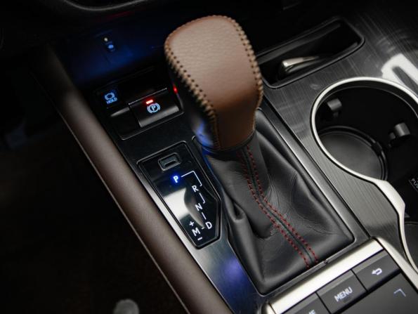 Lexus RX IV Рестайлинг с пробегом 2021 года, цена 4 790 000 рублей, 76000 км, внедорожник, Автокод Объявления