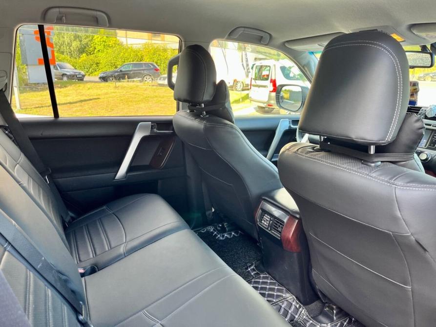 Toyota Land Cruiser Prado 150 Series Рестайлинг 1 Великие Луки  - изображение 12