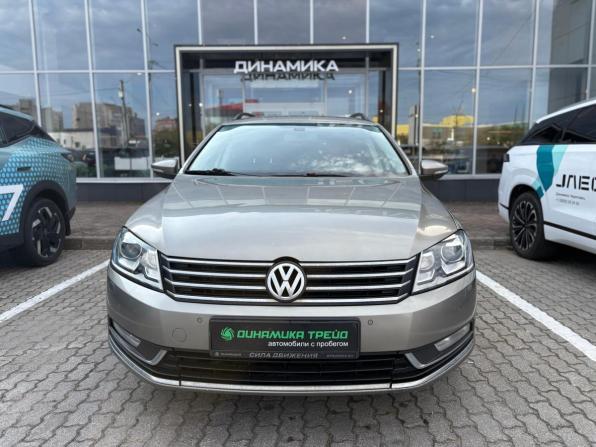 Volkswagen Passat B7 с пробегом 2013 года, цена 1 075 000 рублей, 262299 км, универсал, Автокод Объявления