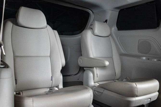 Kia Carnival III с пробегом 2018 года, цена 2 860 000 рублей, 134850 км, минивэн, Автокод Объявления