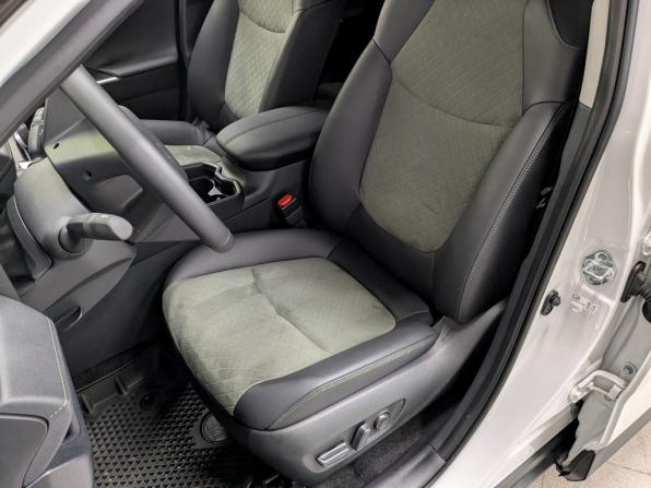 Toyota RAV4 V (XA50) с пробегом 2025 года, цена 3 925 000 рублей, 5170 км, внедорожник, Автокод Объявления