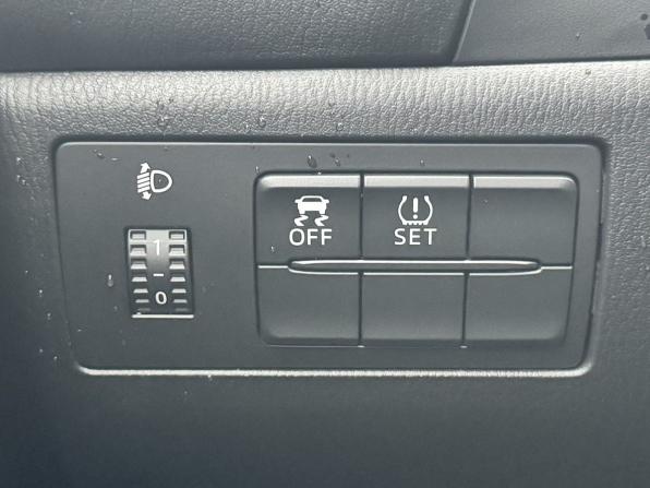 Mazda 3 III (BM) с пробегом 2014 года, цена 1 359 000 рублей, 111390 км, хэтчбек, Автокод Объявления