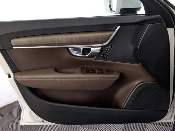 Volvo V90 Cross Country I Рестайлинг с пробегом 2021 года, цена 4 185 000 рублей, 75544 км, универсал, Автокод Объявления
