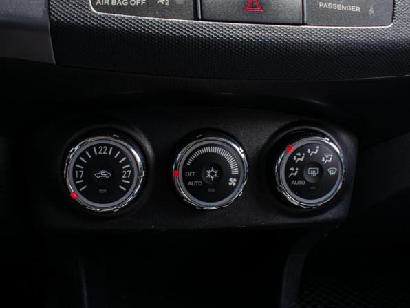 Mitsubishi Outlander II Рестайлинг с пробегом 2010 года, цена 1 359 000 рублей, 184035 км, внедорожник, Автокод Объявления