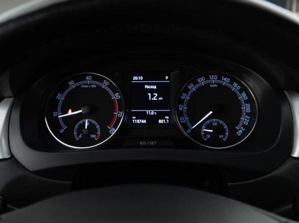 Skoda Rapid I Рестайлинг с пробегом 2019 года, цена 1 514 444 рубля, 119744 км, лифтбек, Автокод Объявления
