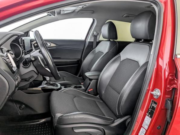 Kia Ceed III с пробегом 2021 года, цена 2 145 000 рублей, 74950 км, универсал, Автокод Объявления