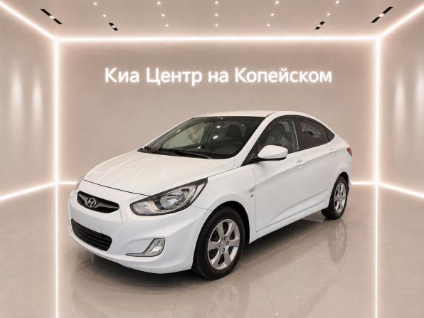 Hyundai Solaris I с пробегом 2013 года, цена 789 990 рублей, 194500 км, седан, Автокод Объявления